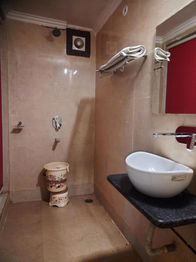Hotel The Amour Dx Near Igi Airport Delhi New Delhi Extérieur photo